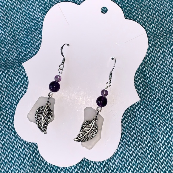 🌿🌺Beach Glass Boho Earrings - Picture 2 of 5